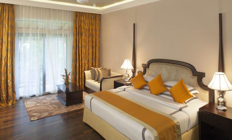 Earls Regency Kandy Room 3